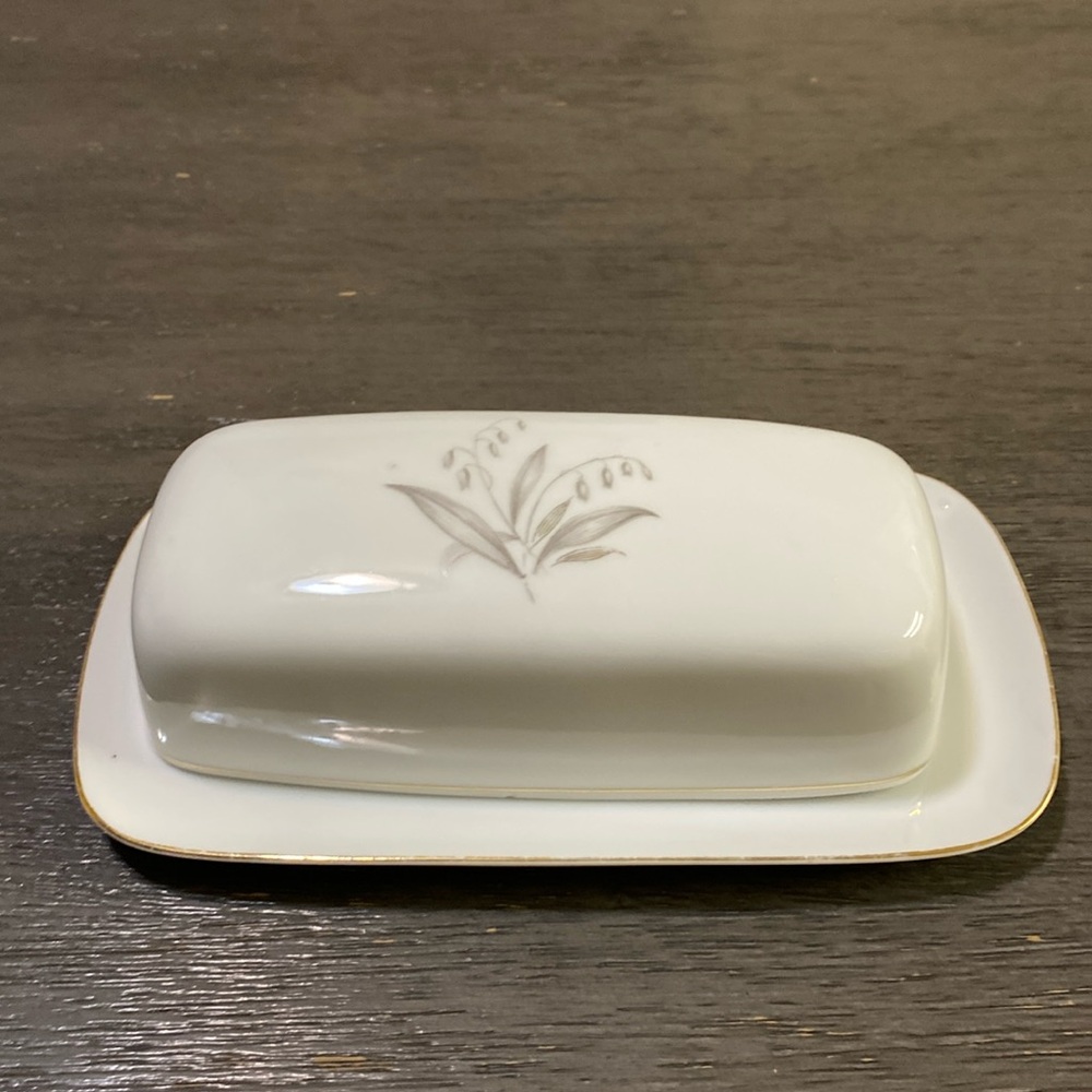 Kaysons butterdish 1961 fine china